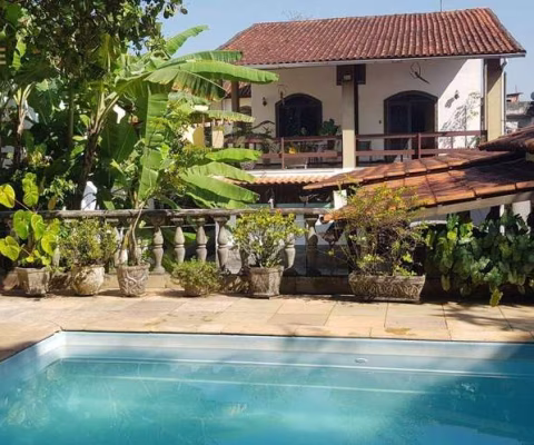 Casa com 5 dormitórios à venda, 219 m² por R$ 1.050.000,00 - Jardim Sulacap - Rio de Janeiro/RJ