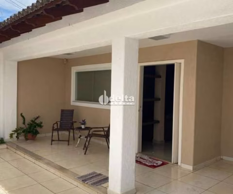 Casa disponível para venda no bairro Cidade Jardim em Uberlândia MG