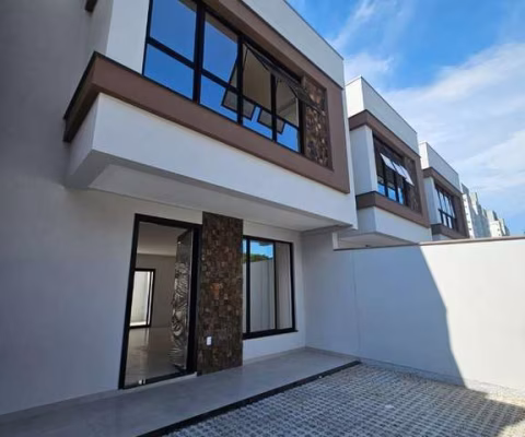 Sobrado à venda por R$ 780.000,00 - Itacolomi - Balneário Piçarras/SC