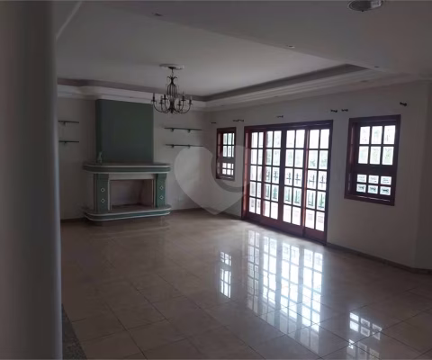 Casa com 3 quartos para alugar na Rua Eduardo, 448, Vila Albertina, São Paulo