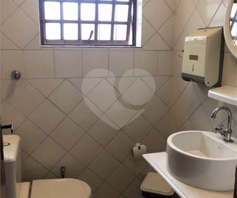 Casa com 13 quartos à venda na Rua Airosa Galvão, 151, Água Branca, São Paulo