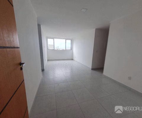 Apartamento com 3 dormitórios à venda, 80 m² por R$ 312.130,01 - Jardim Tavares - Campina Grande/PB