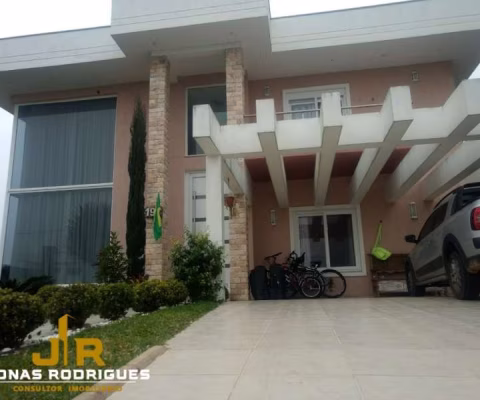Casa 4 Dormitórios à venda no Bairro Petrobras com 220 m² de área privativa - 2 vagas de garagem