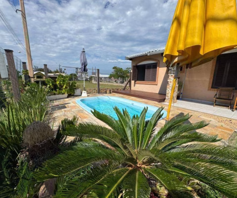 Casa 5 Dormitórios à venda no Bairro Zona Nova com 189 m² de área privativa - 3 vagas de garagem