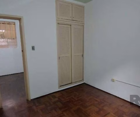 Apartamento 2 dormitórios à venda Floresta Porto Alegre/RS