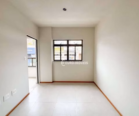 Apartamento com 2 quartos no Morro da Glória