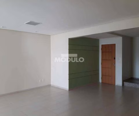 Cobertura para locação no bairro Santa Mônica com 3 quartos