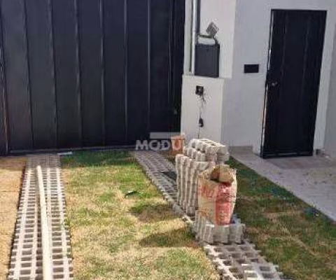 CASA RESIDENCIAL à venda, 2 quartos, 1 suíte, 2 vagas, Planalto - Uberlândia/MG