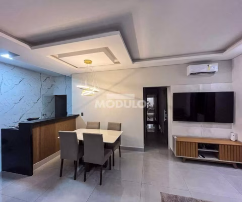 CASA RESIDENCIAL à venda, 3 quartos, 1 suíte, 4 vagas, SAO JORGE - Uberlândia/MG