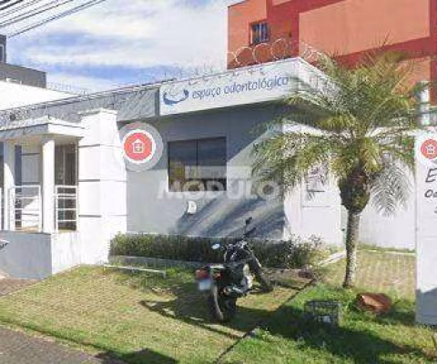 Prédio comercial para locação, no Centro da Cidade