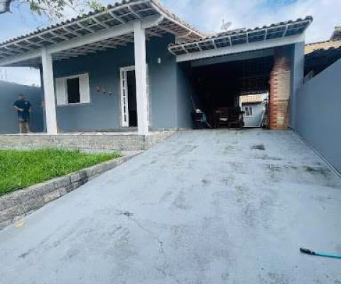 Casa com 3 dormitórios, 98 m² - venda por R$ 650.000,00 ou aluguel por R$ 3.566,67/mês - Centro - São Pedro da Aldeia/RJ