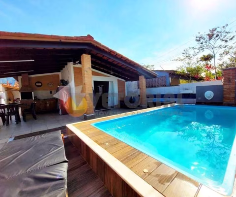 Casa à venda em Caraguatatuba, Getuba, com 3 quartos, 155m²