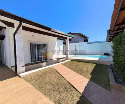 Casa à venda em Caraguatatuba, Indaiá, com 3 quartos, 187m²