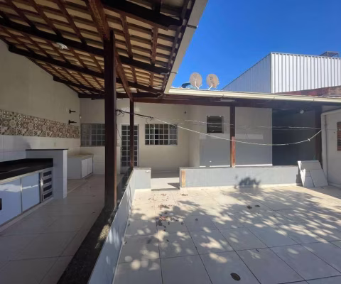 Casa para aluguel, 3 quartos, 4 vagas, Santa Tereza - Divinópolis/MG