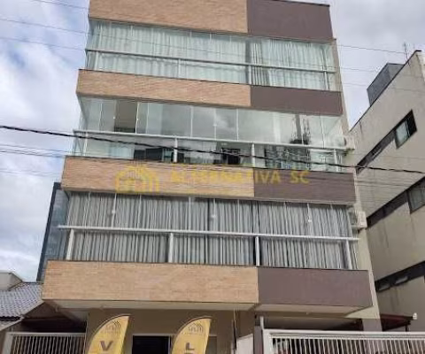Apartamento mobiliado para locação anual com 02 quartos sendo 01 suíte em Itacolomi