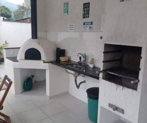 Apartamento Novo localizado no Pereque Mirim a 300 metros da Praia!
