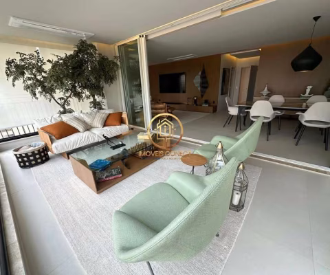 Apartamento à venda de 256 m², 3 dormitórios e 3 suítes no Cambuí em Campinas/SP