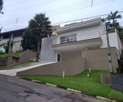 Venda ou Locação de Sobrado no Jardim Imperial Hills III - Arujá, SP