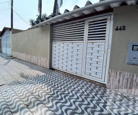 Casa Isolada 03 Dormitórios Maracanã 400m Praia - R$ 600.000