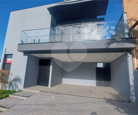 Condomínio com 3 quartos à venda em Jardim Via Reggio - SP