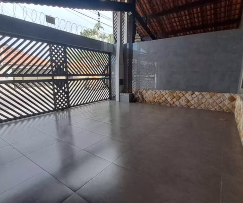 Casa para Venda em Praia Grande, Caiçara, 2 dormitórios, 1 suíte, 2 banheiros, 2 vagas