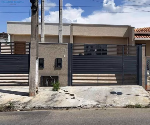 Casa à Venda em Atibaia/SP