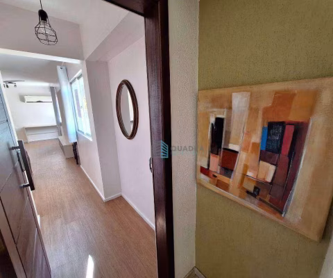 Apartamento à Venda com 3 Dormitórios (Suíte) + Dependência no Centro, Florianópolis !!