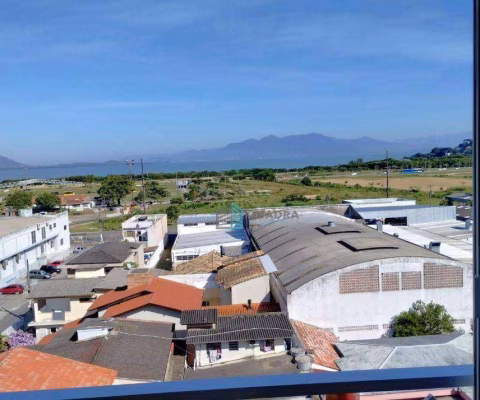 Apartamento à Venda com 2 Vagas de Garagem e Linda Vista para o Mar no Saco dos Limões, Florianópolis !!