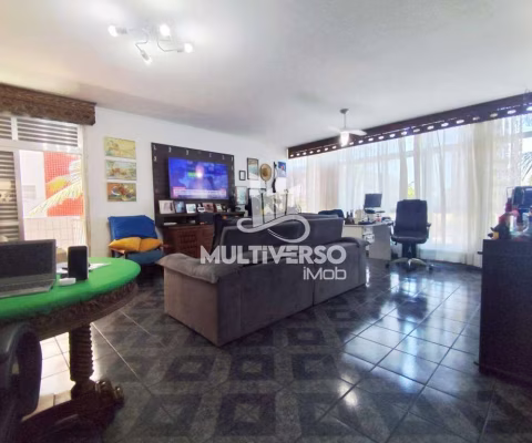 Frente Mar na Pompeia – 3 Dormitórios (1 Suíte) - Vaga Demarcada - 179m²