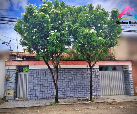Vendo casa plana com 3 suítes, jardim e quintal na Parquelândia
