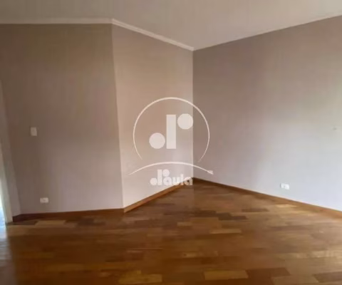 Sobrado á venda Vila Bastos 253 m², 3 dormitórios, 1 suíte, 4 vagas de garagem.