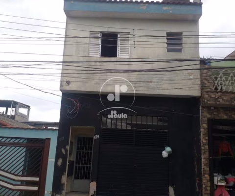 Terreno com 3 casas , 1 casa Quarto , sala , cozinha , banheiro , área de serviço , 2 casa quarto , sala , cozinha , área de serviço , sacada . 3 casa 2 quartos , sala , cozinha , área de serviço , 1 