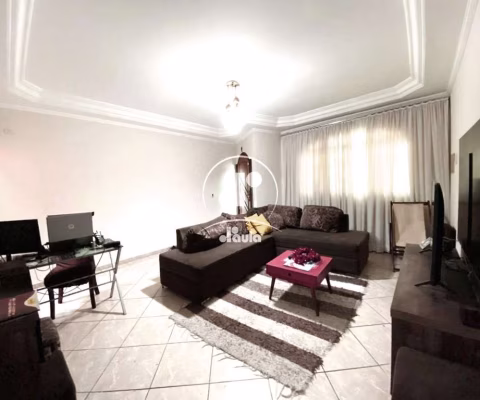Sobrado a venda com 205 m², 3 suítes, 5 vagas de garagem no bairro Bangú em Santo André
