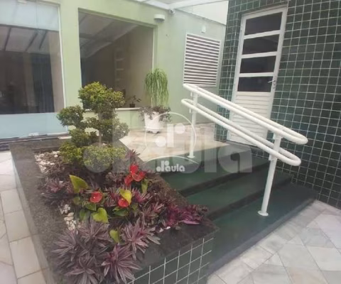 Cobertura 214m2 com vista livre, 3 quartos sendo 1 suíte, 4 vagas, no Bairro Santa Maria em São Caetano do Sul