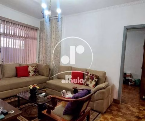 Casa antiga com sobrado fundos à venda em Santo André-SP, bairro Vila Floresta, 2 quartos, 2 salas, 1 banheiro, 3 vagas, 150m².