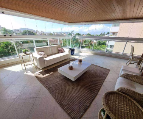 Apartamento à venda na Praia da Enseada - Guarujá/SP.
