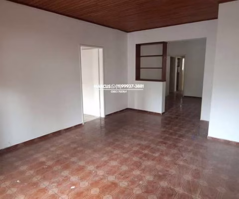 Casa térrea na Vila Indiana com 300m² de terreno, 3 quartos, suíte, quintal, 2 vagas, terraço.FL23