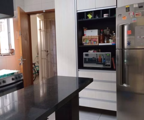 Sobrado de 125m² no Jardim Centenário - Excelente Localização, FL28