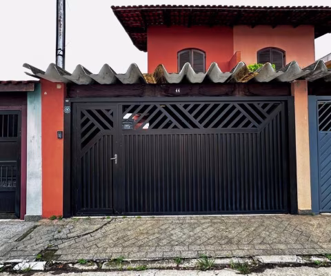 Sobrado para venda com 3 quartos, sendo 1 suíte, 192m²