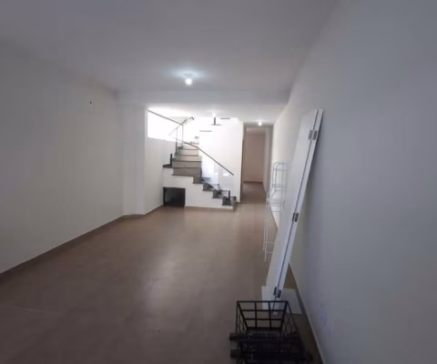 Sobrado para venda com 4 quartos, sendo 4 suítes, 235m²