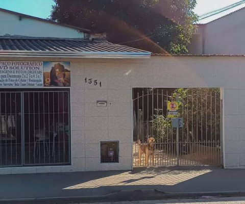 Casa de vila para venda com 3 quartos, sendo 1 suíte, 208m²