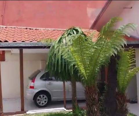 Ótimo imóvel, bem localizado, Averbado!