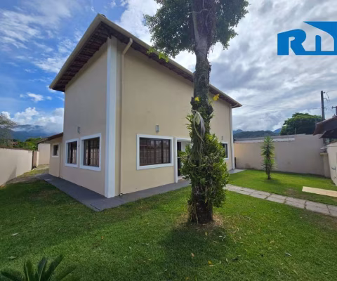 Casa com 3 Dormitórios para Locação
