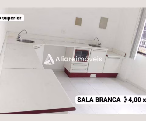 Sala Comercial c/ 15,2m², para aluguel no Condomínio Rua do Acre 757, no bairro Alto da Mooca, por 1.690,00
