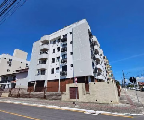 Apartamento à venda em Centro com 104 m², 3 quarto