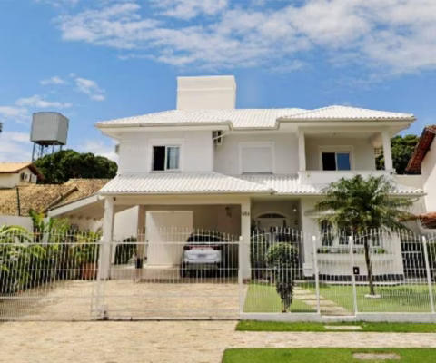 Casa de 3 suítes no Córrego Grande