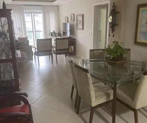 Apartamento à venda em Centro com 121 m², 3 quarto