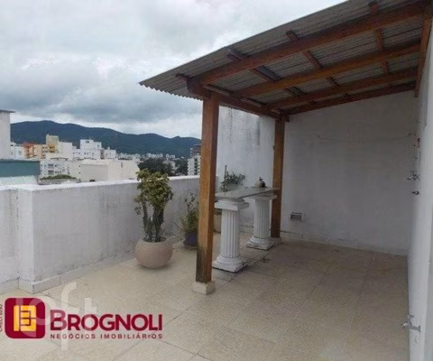 Apartamento à venda em Trindade com 163 m², 3 quar