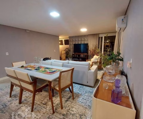 Casa à venda em Agronômica com 100 m², 4 quartos