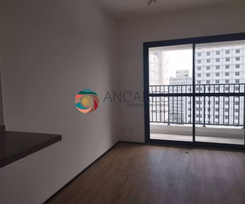 Studios com Terraço em frente ao Metrô Luz
